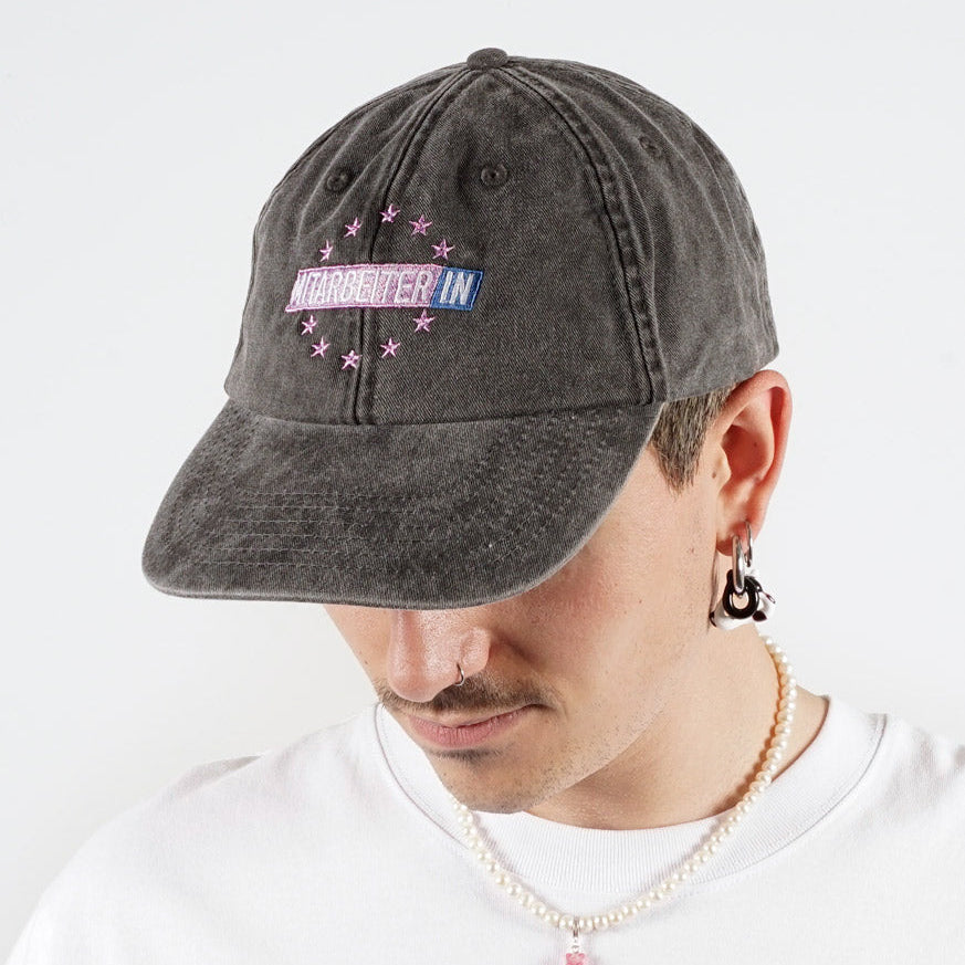 MitarbeiterIn Cap
