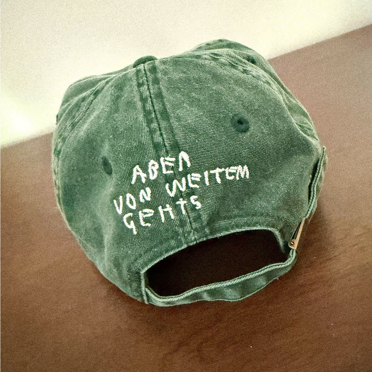 „Von weitem geht’s“ Cap Elisa Klinkenberg x KUGU