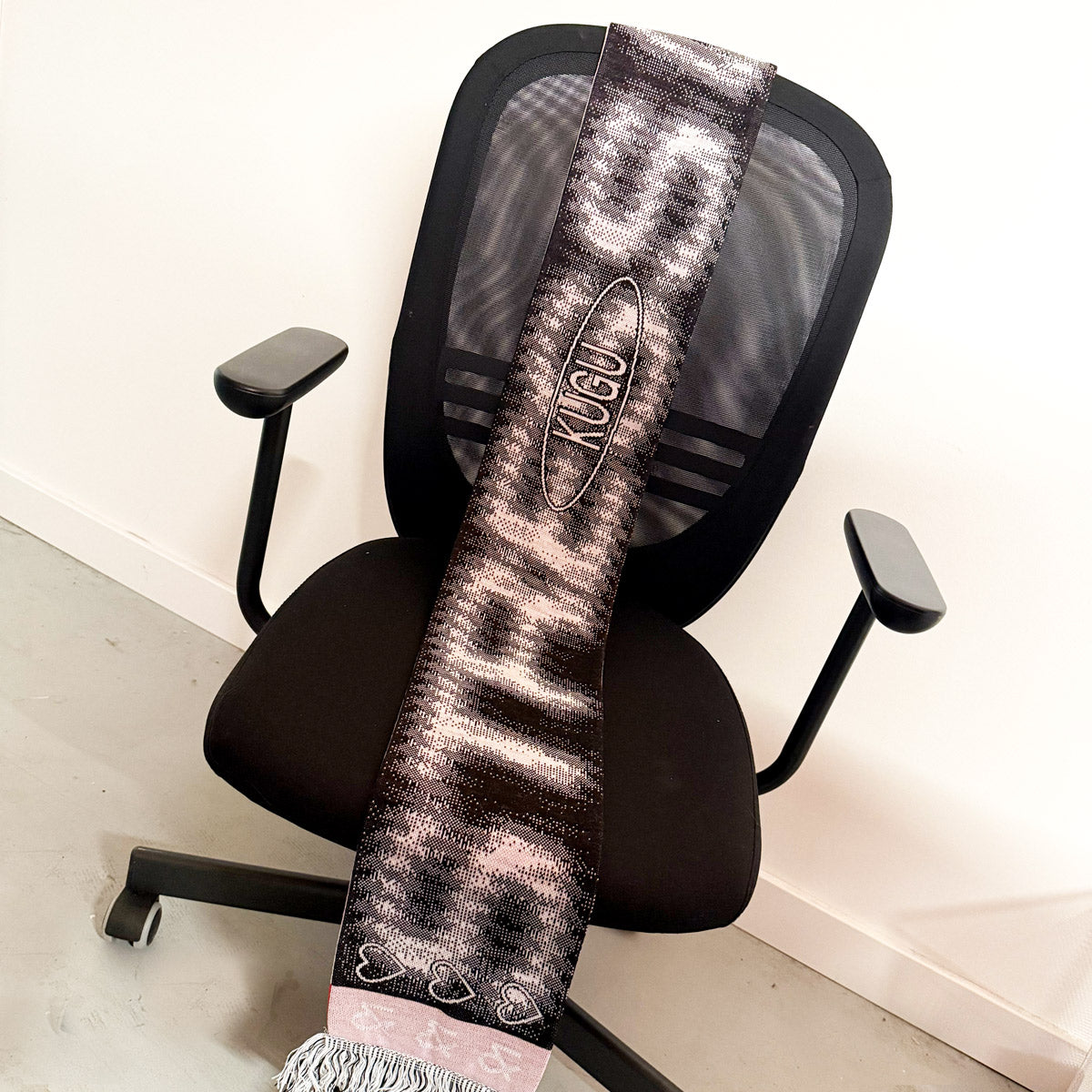 KUGU Stress Club Schal 2026