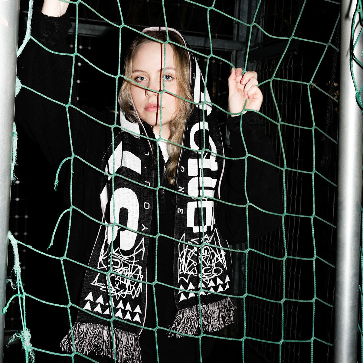 KUGU Stress Club Schal 2025